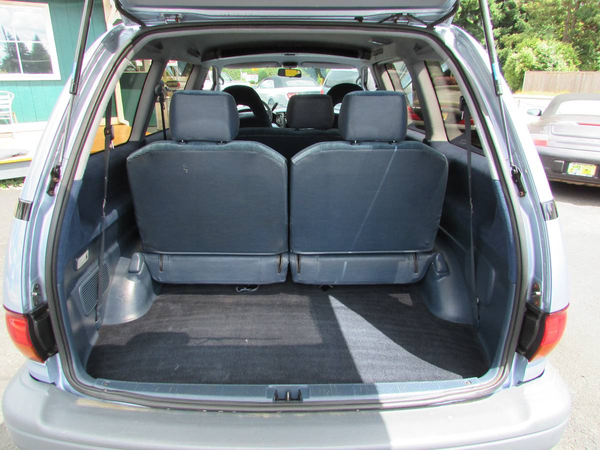 Toyota-previa-le-awd-1993-blue-15