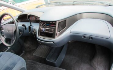 Toyota-previa-le-awd-1993-blue-20