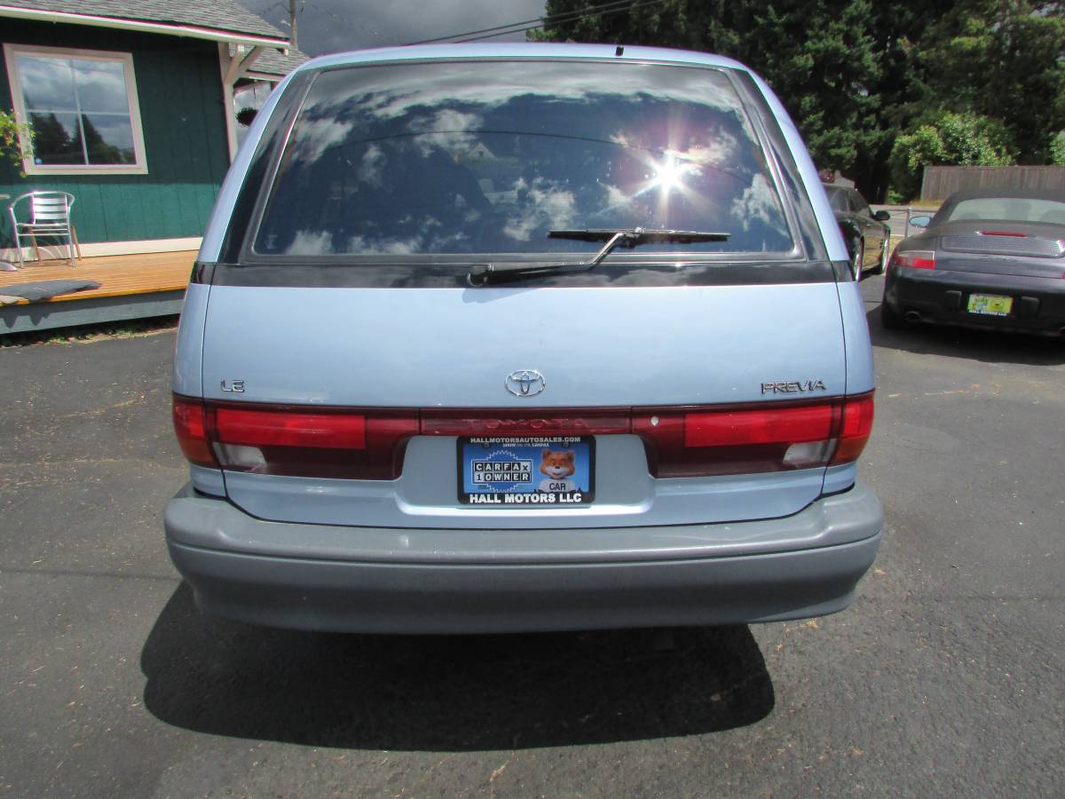 Toyota-previa-le-awd-1993-blue-5