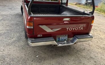 Toyota-puckup-1989-red