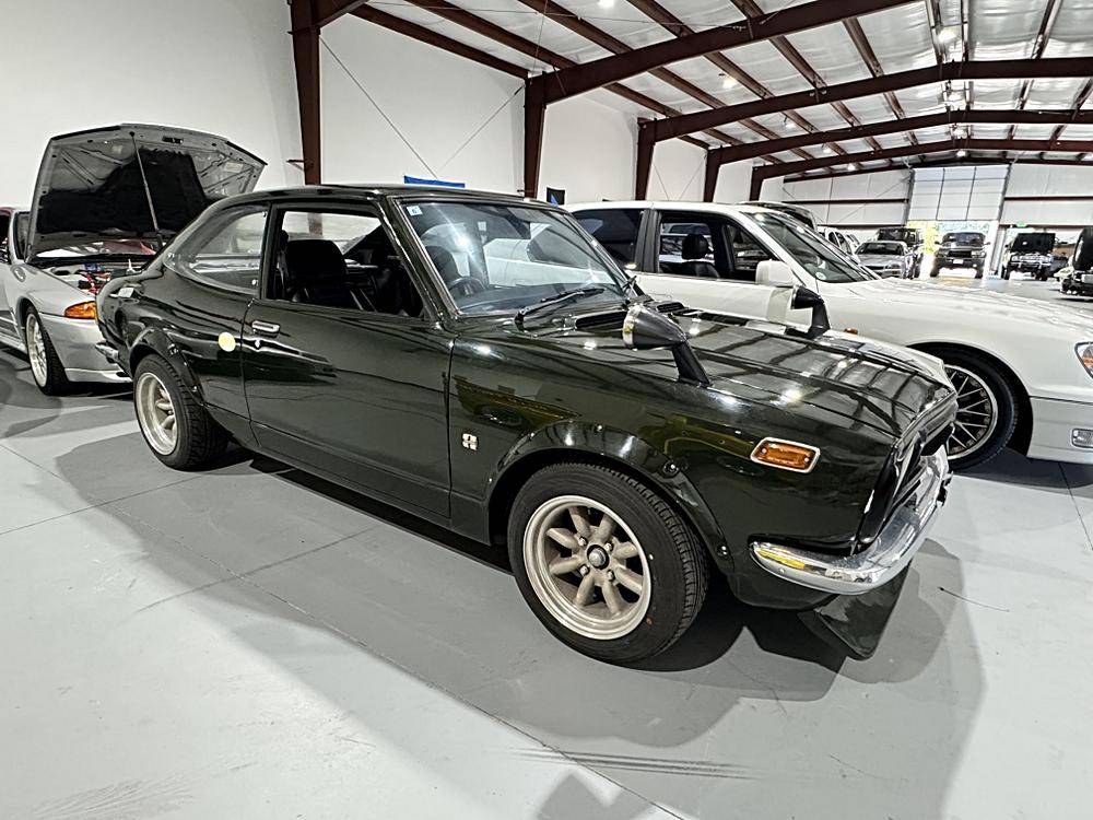 Toyota-sprinter-1973-custom-1