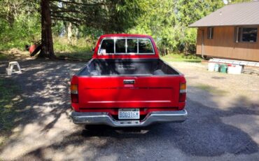 Toyota-sr-5-x-tra-cab-1990-red-1