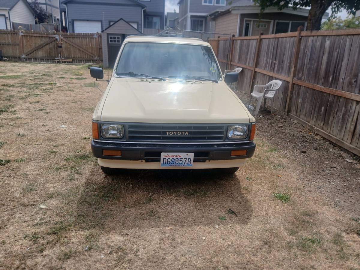 Toyota-sr5-1987-1