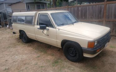 Toyota-sr5-1987-3