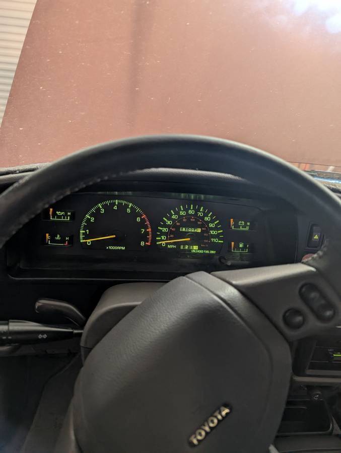 Toyota-sr5-pickup-1989-red-2