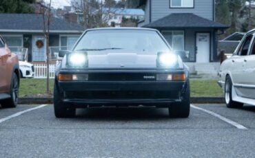 Toyota-supra-1984-black-2