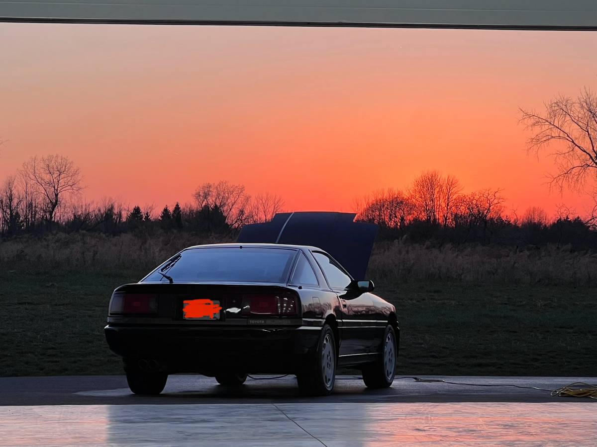 Toyota-supra-1986-black-4