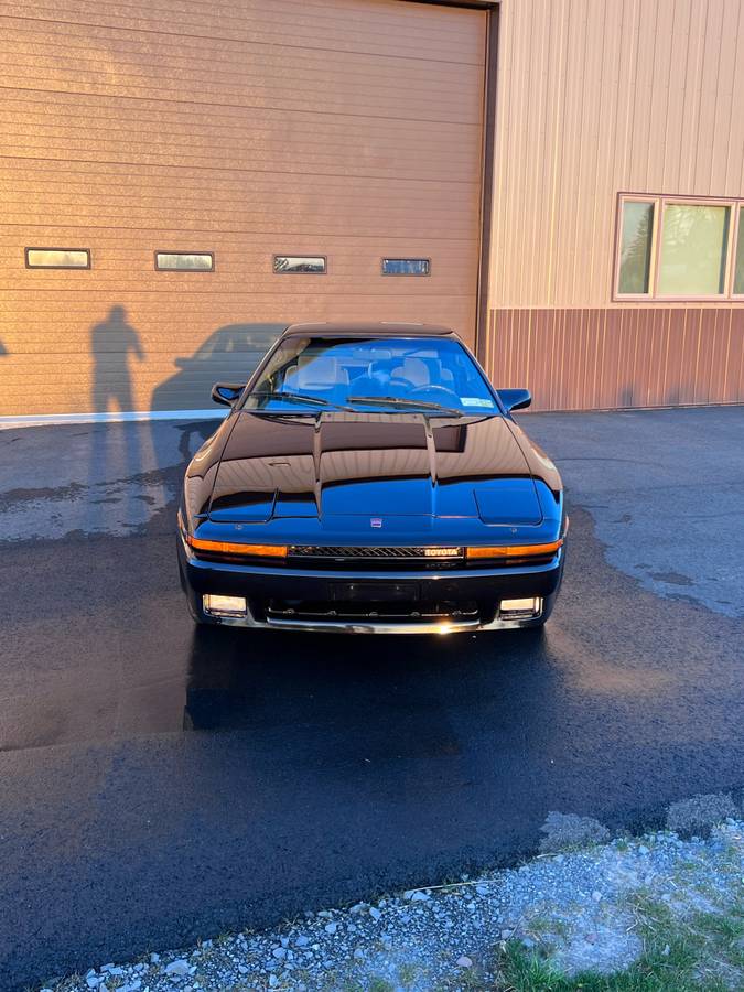 Toyota-supra-1986-black