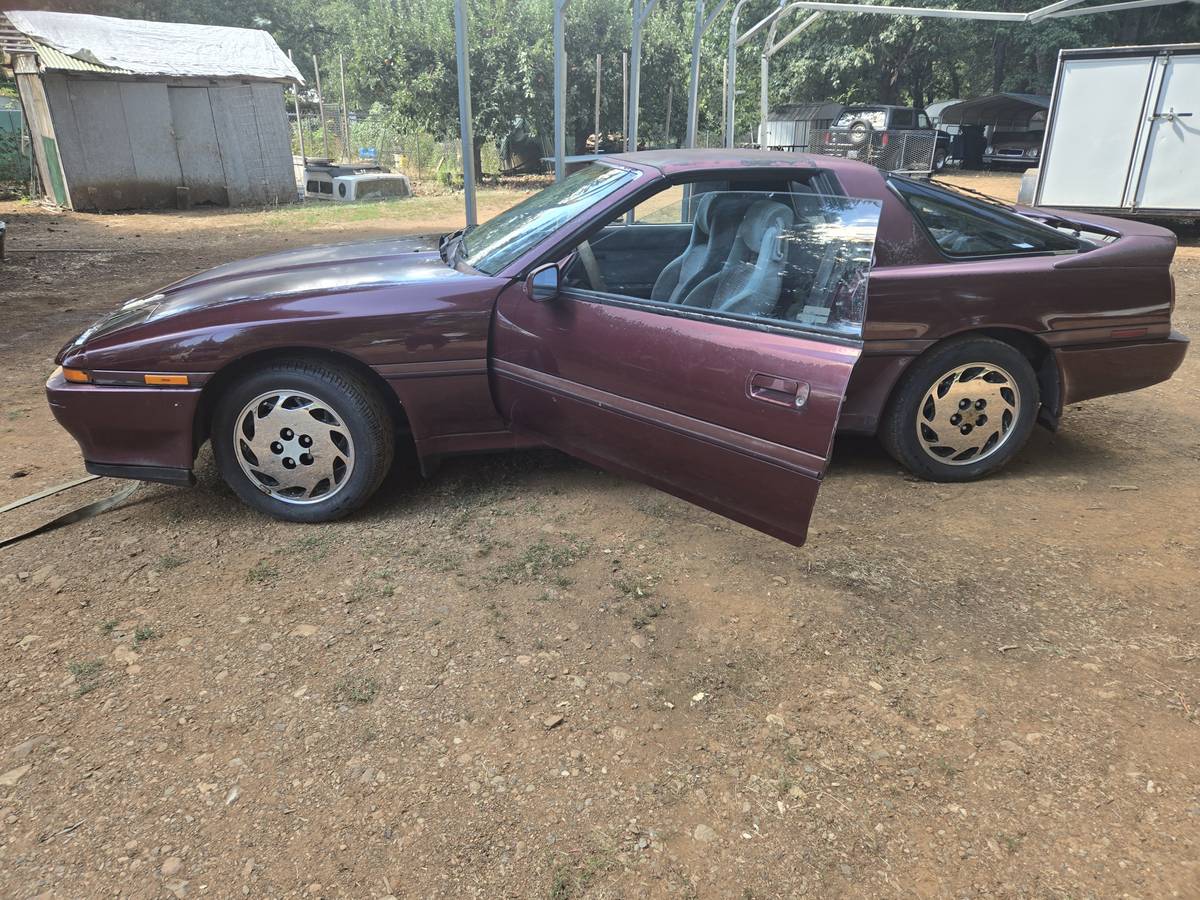 Toyota-supra-1991-purple