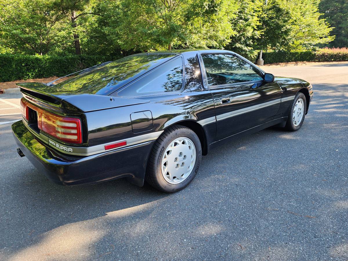 Toyota-supra-with-sport-roof-1989-black-5