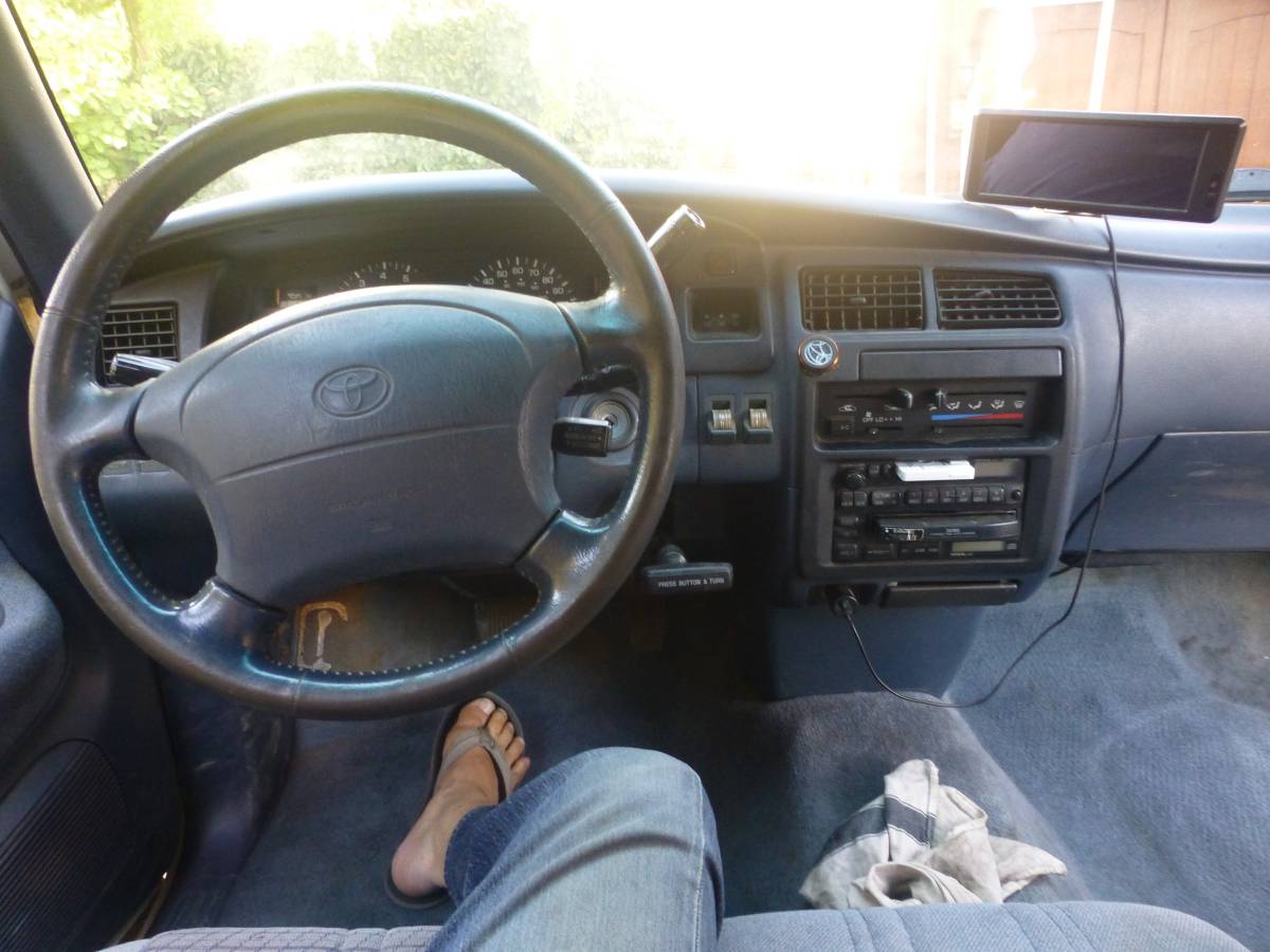 Toyota-t100-sr5-1995-white-10