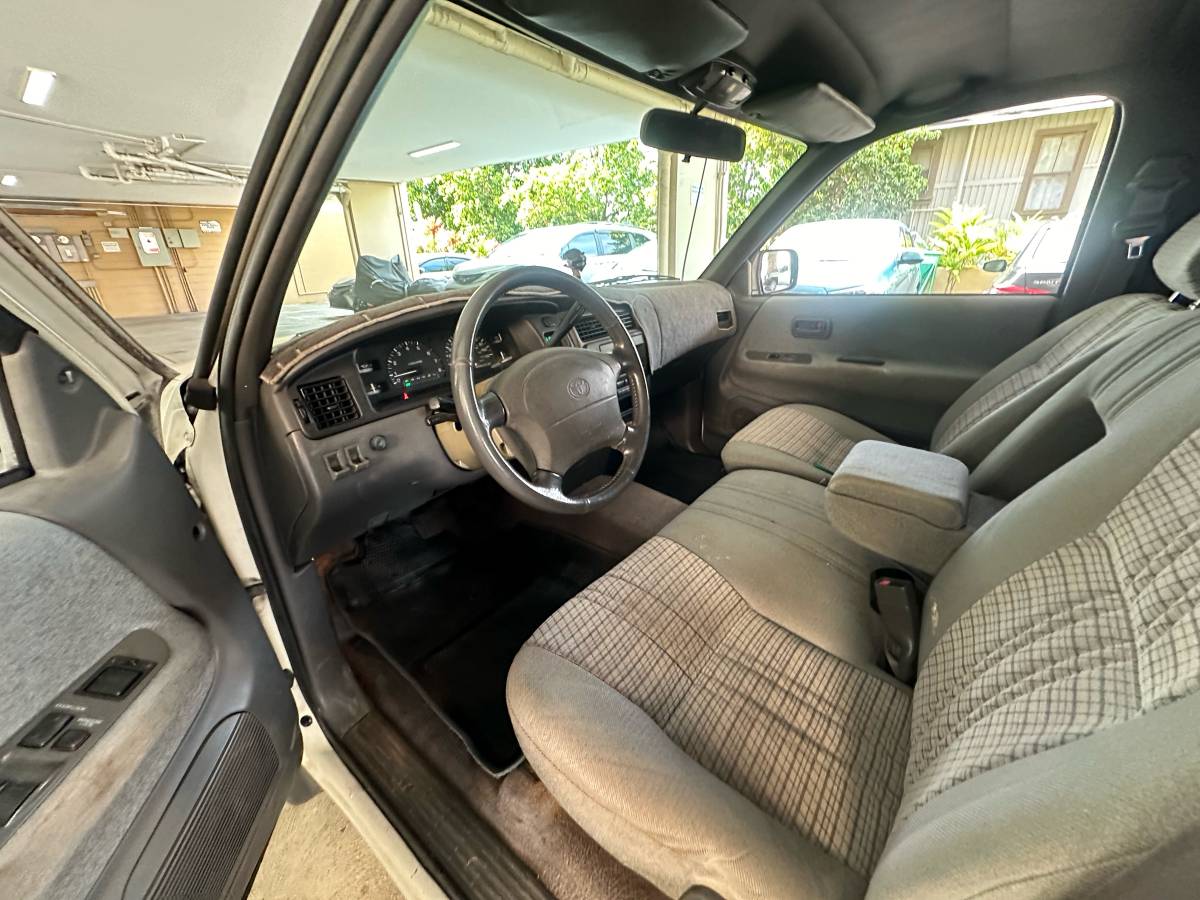 Toyota-t100-sr5-1995-white-10
