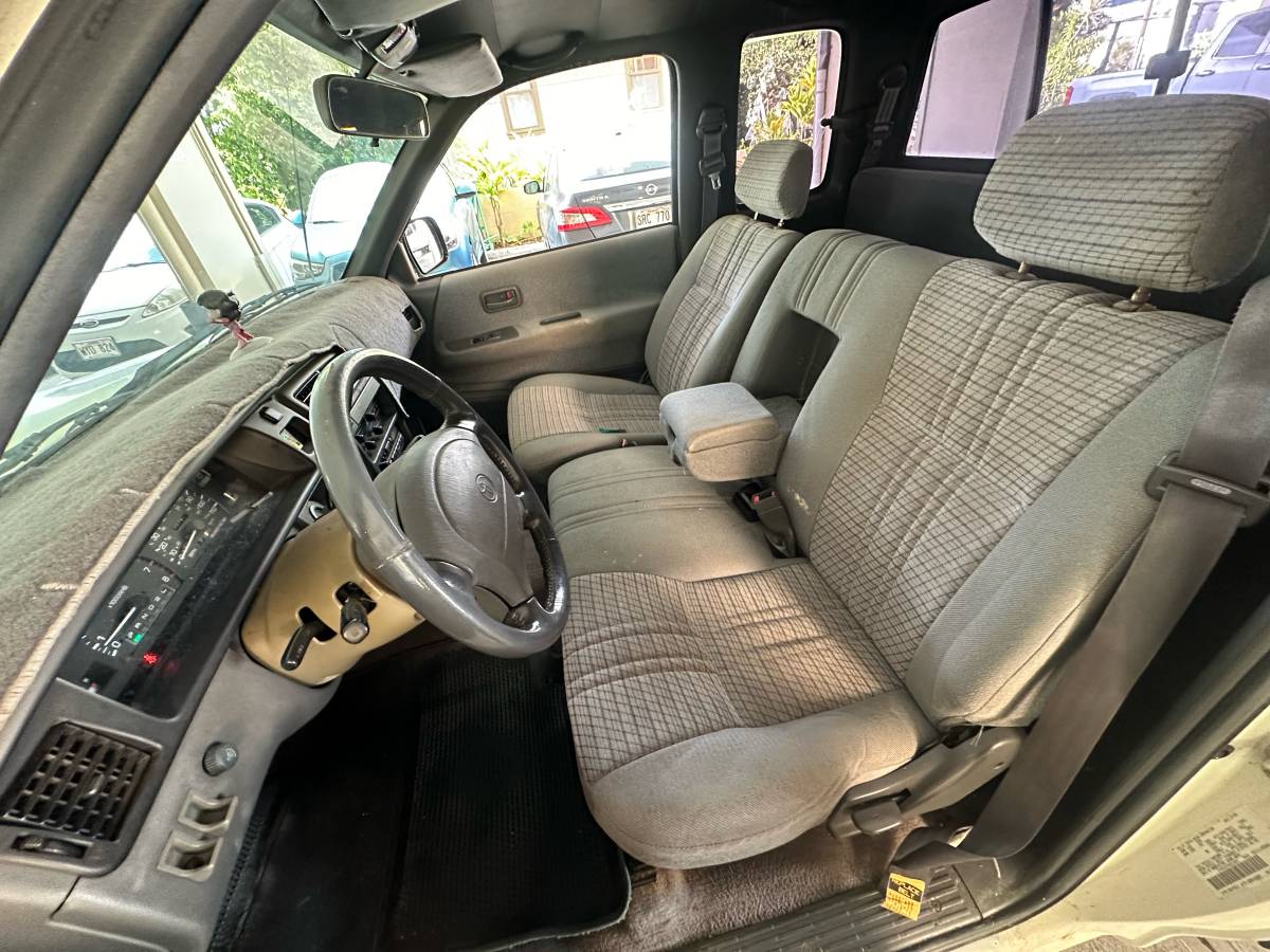 Toyota-t100-sr5-1995-white-11