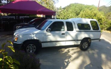 Toyota-t100-sr5-1995-white