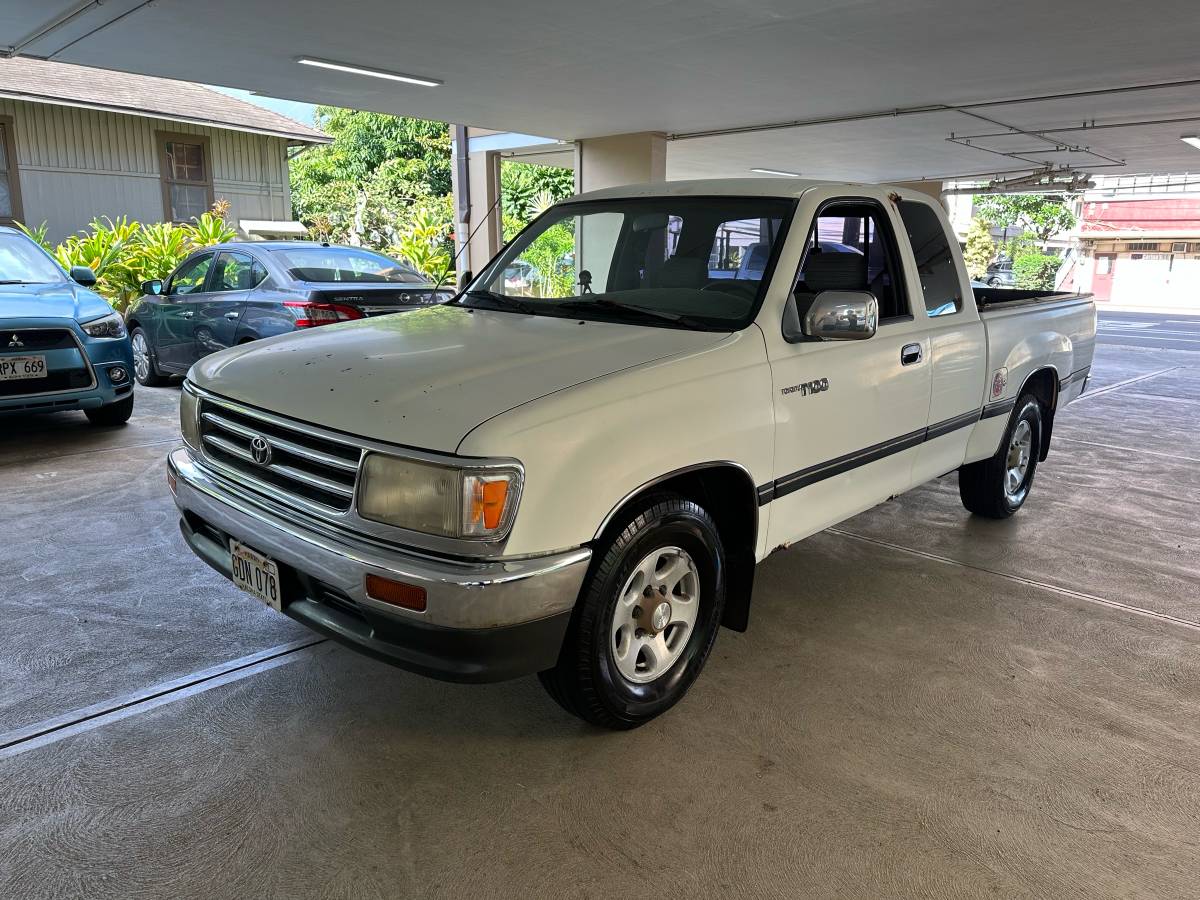Toyota-t100-sr5-1995-white-2