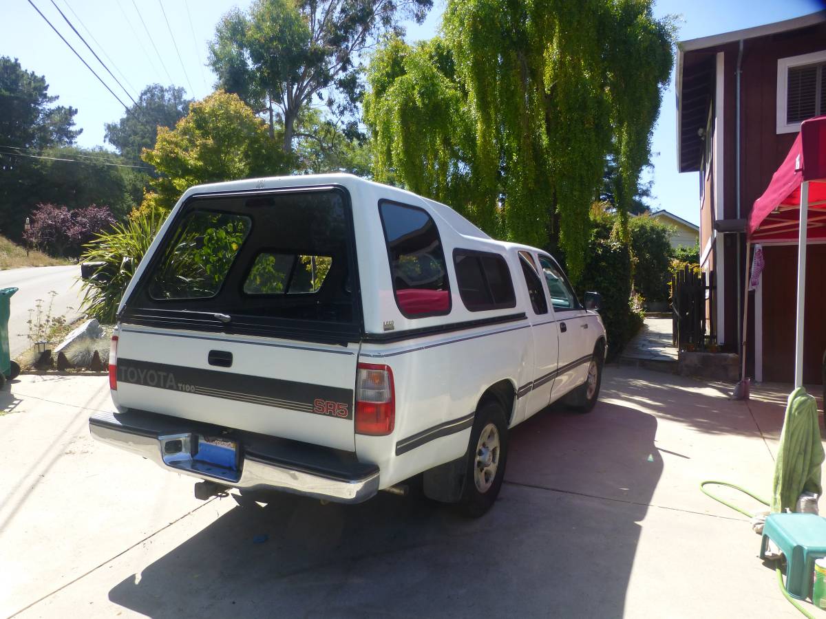 Toyota-t100-sr5-1995-white-3