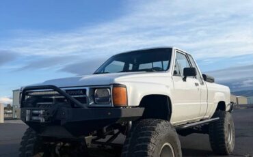 Toyota-tacoma-1985-4