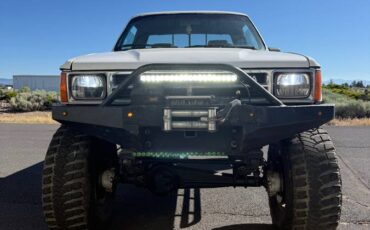 Toyota-tacoma-1985-7