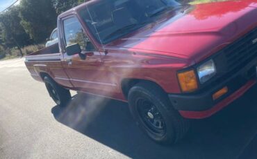 Toyota-tacoma-1985-red-5