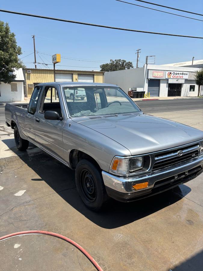 Toyota-tacoma-1993-silver-6