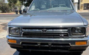 Toyota-tacoma-1993-silver-7