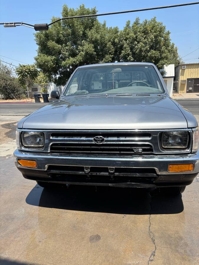 Toyota-tacoma-1993-silver-7