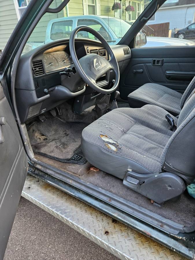 Toyota-tacoma-4wd-1992-green-2