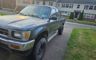 Toyota-tacoma-4wd-1992-green