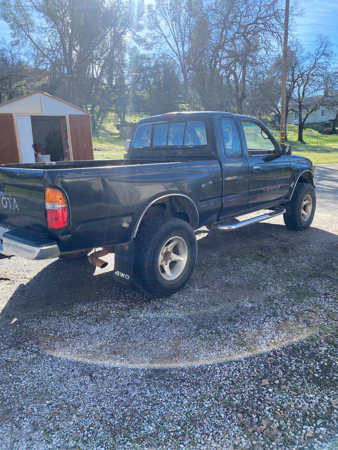 Toyota-tacoma-4x4-1995-black-1