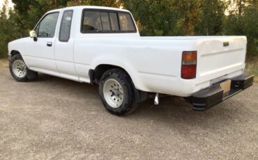 Toyota-tacoma-double-cab-1992-white-1