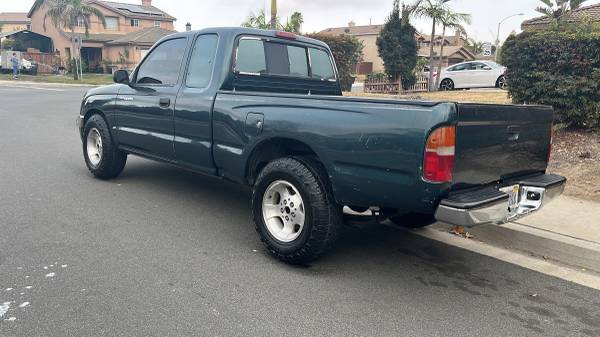 Toyota-tacoma-double-cab-1995-1