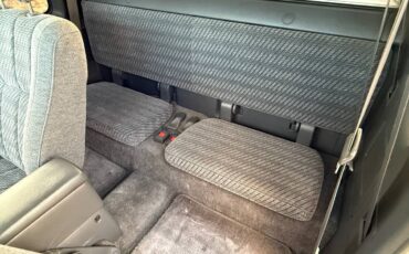 Toyota-tacoma-pickup-sr5-1993-black-17