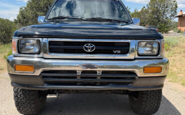Toyota-tacoma-pickup-sr5-1993-black-3