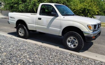 Toyota-tacoma-sr5-1995-2