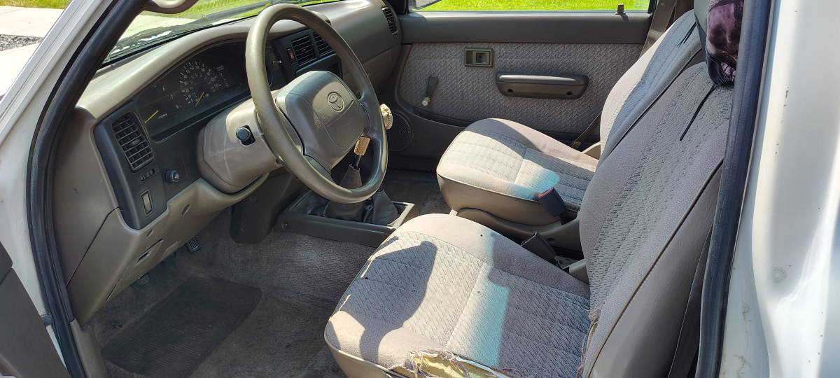 Toyota-tacoma-sr5-1995-4