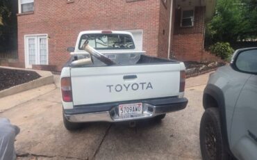 Toyota-tacoma-xtracab-1995-white