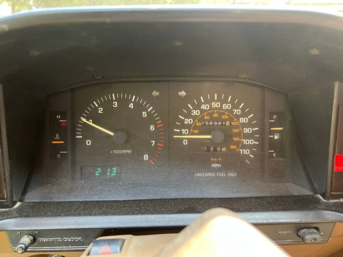 Toyota-tercel-1985-custom-12