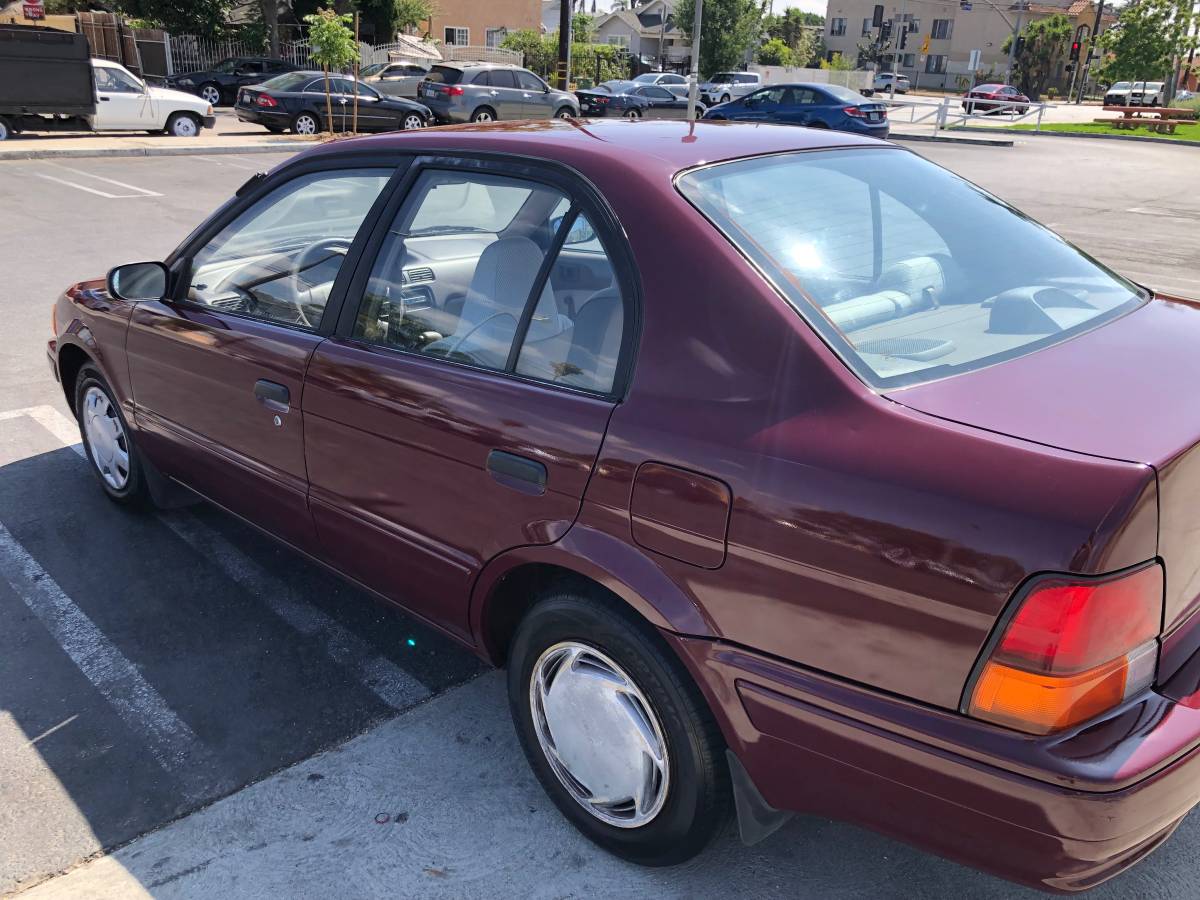 Toyota-tercel-dx-1995-red
