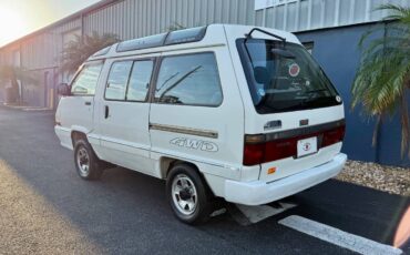 Toyota-town-ace-1994-white-12