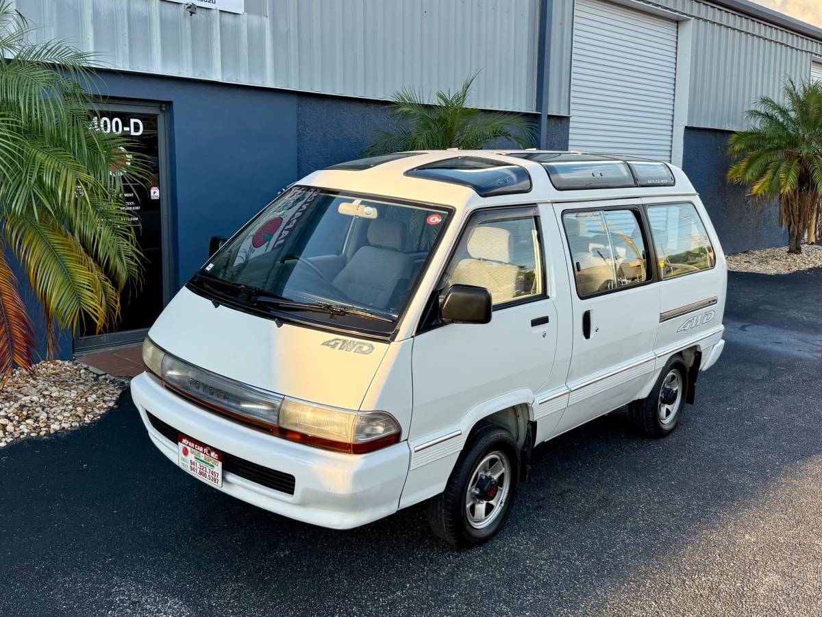 Toyota-town-ace-1994-white-16