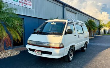 Toyota-town-ace-1994-white-17