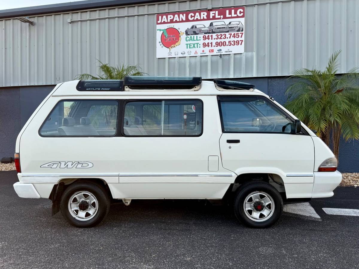 Toyota-town-ace-1994-white-6