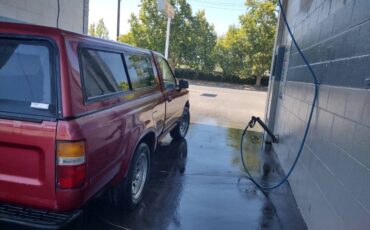 Toyota-truck-1994-red-2