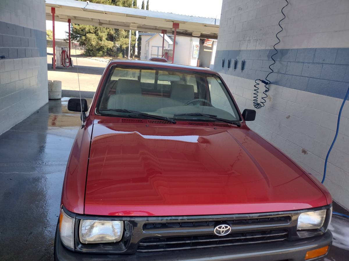 Toyota-truck-1994-red-4