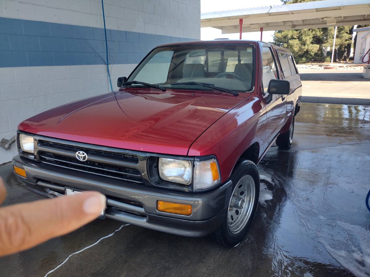 Toyota-truck-1994-red