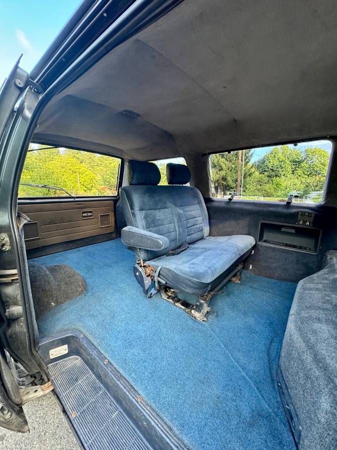Toyota-van-wagon-1987-blue-14