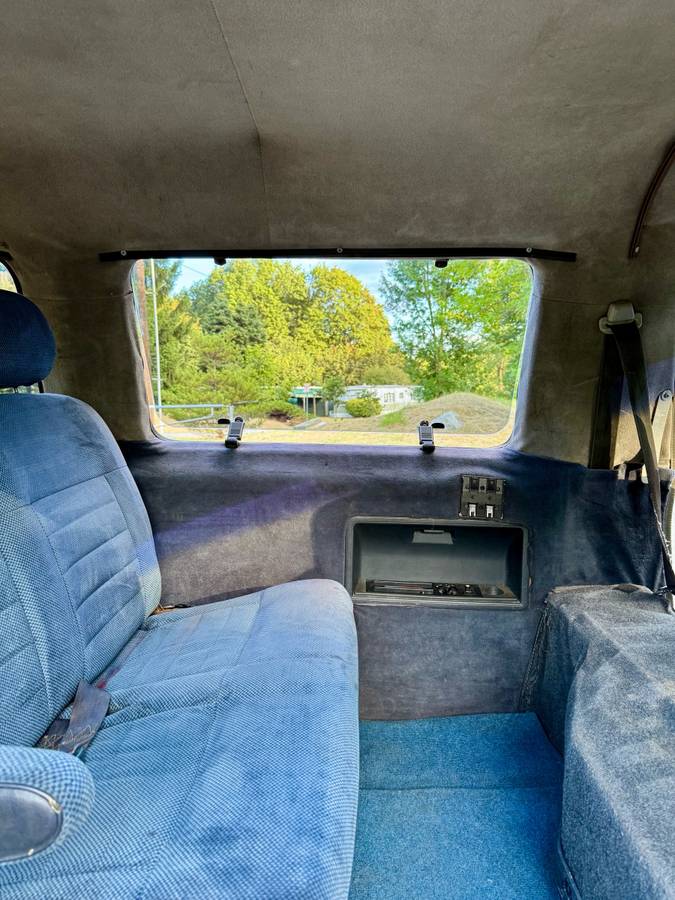 Toyota-van-wagon-1987-blue-18