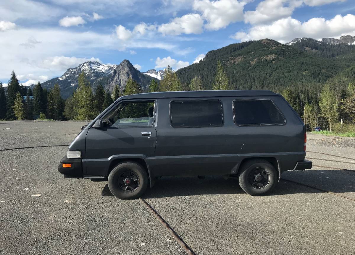 Toyota-van-wagon-1987-blue-4