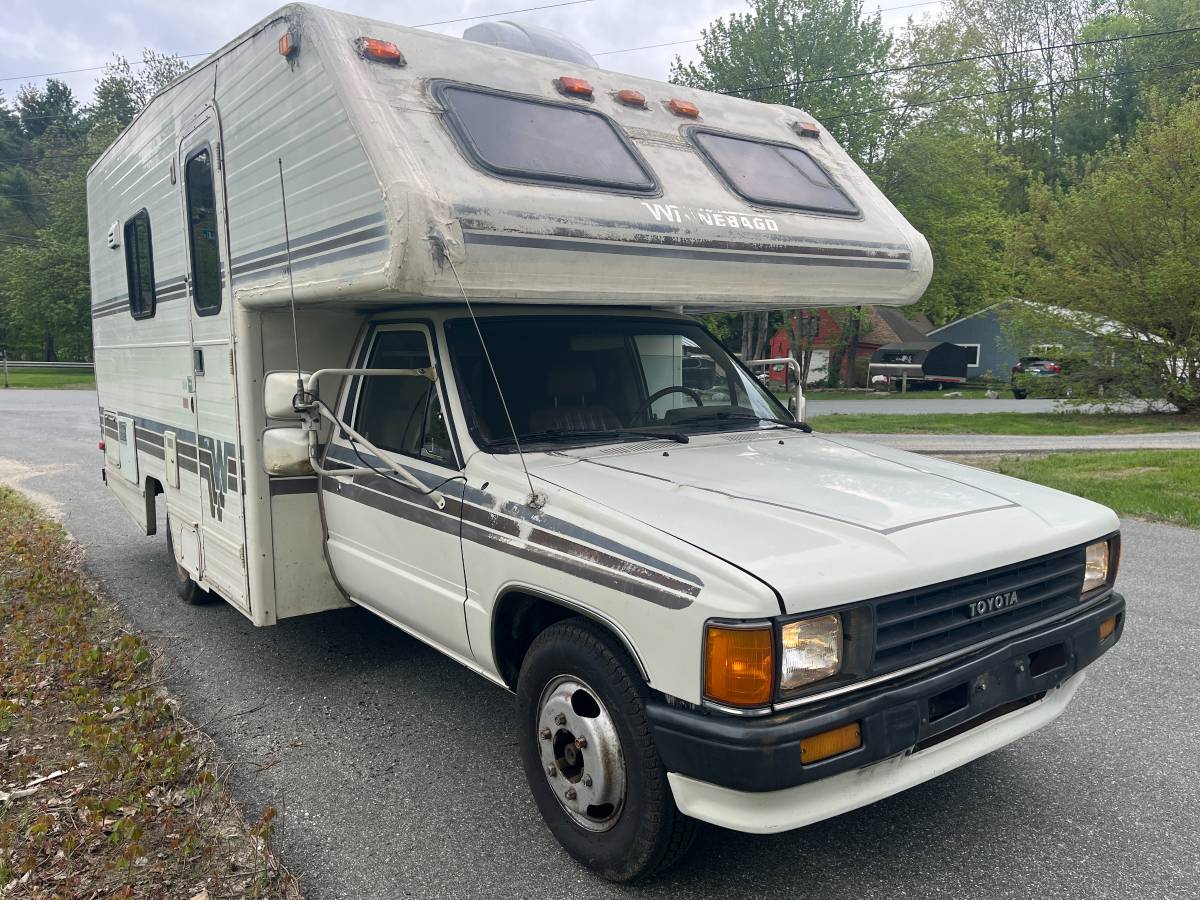 Toyota-winnebago-1988-2