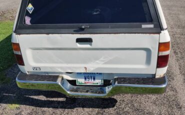 Toyto-extended-cab-pickup-1991-white-2